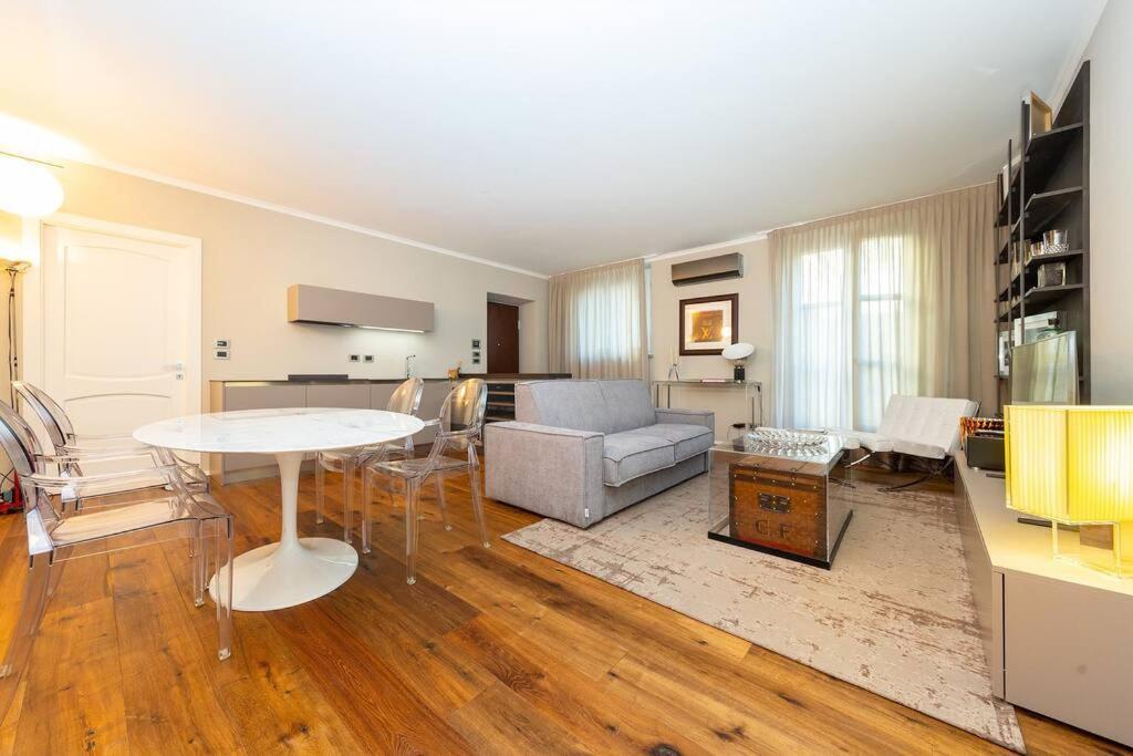 Splendido Appartamento In Piazza San Carlo Turin Ngoại thất bức ảnh